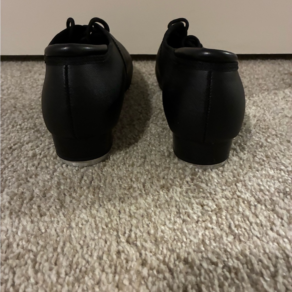 Theatricals Adult Lace Up Tap Shoes - Picture 4 of 6